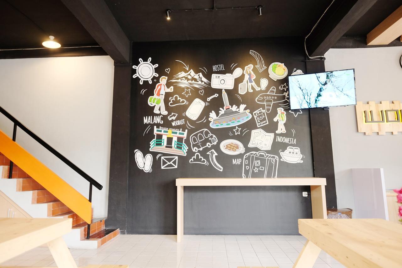 Zen Hostel Alun-Alun Sarinah Malang Kültér fotó