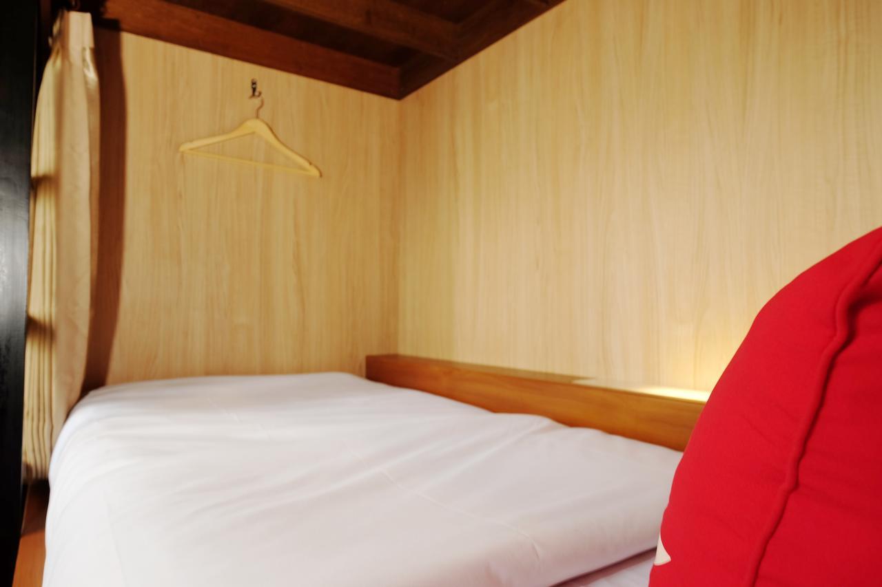 Zen Hostel Alun-Alun Sarinah Malang Kültér fotó